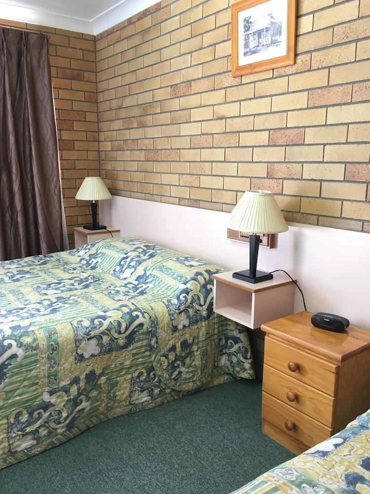The Phoenix Artesian Spa Resort And Accommodation Moree Bagian luar foto