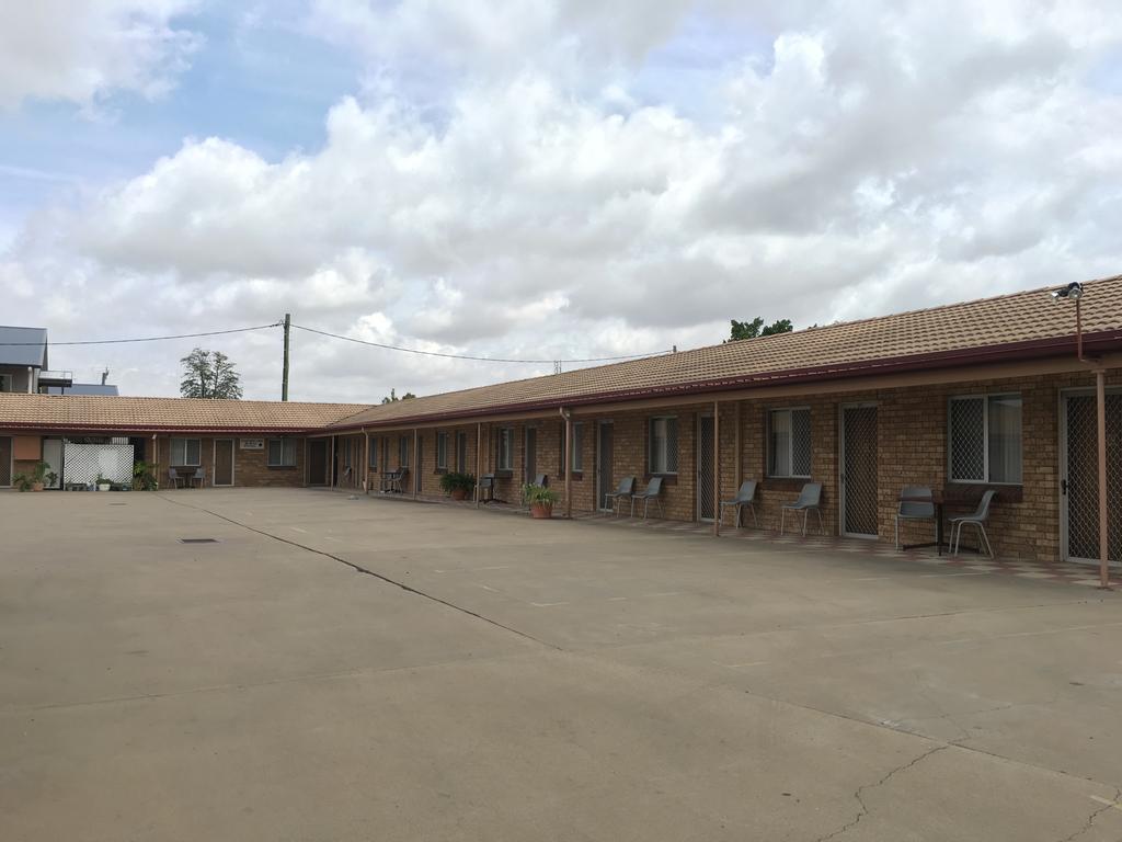 The Phoenix Artesian Spa Resort And Accommodation Moree Bagian luar foto