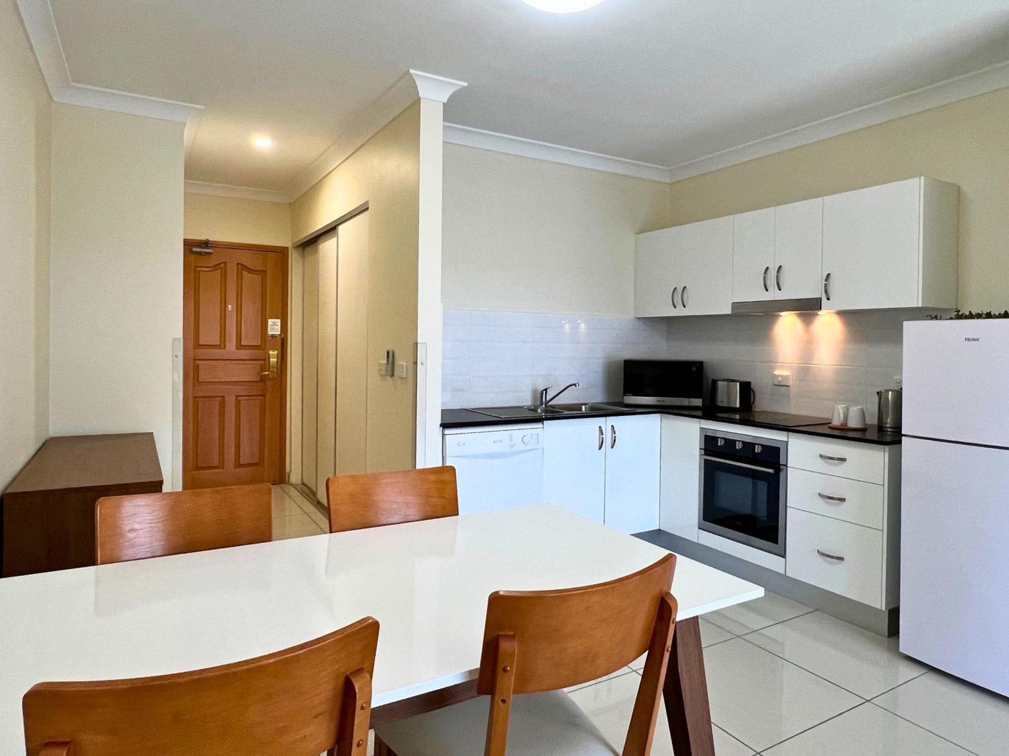 The Phoenix Artesian Spa Resort And Accommodation Moree Bagian luar foto