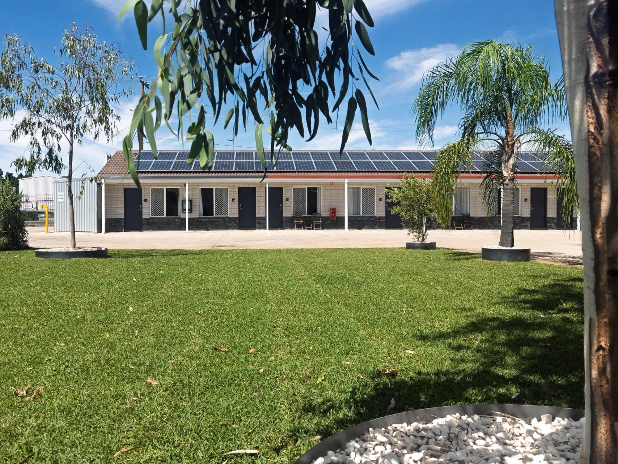 The Phoenix Artesian Spa Resort And Accommodation Moree Bagian luar foto